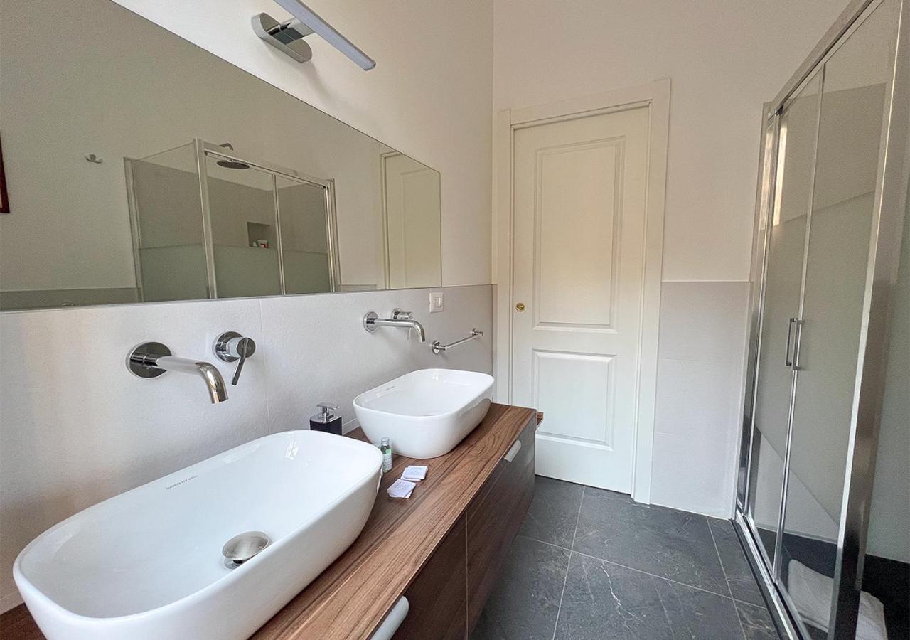 Cozy Duomo - Elegant & Quiet, 300M From Cathedral Apartment Milan Bagian luar foto